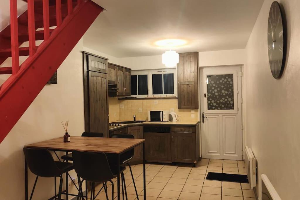 Charmante Maison De Ville Болбек Екстериор снимка